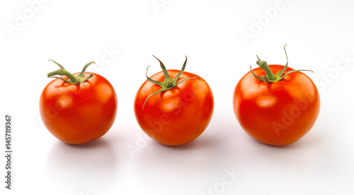 Obraz na płótnie Red tomato, TOMATO, isolated on white background w salonie