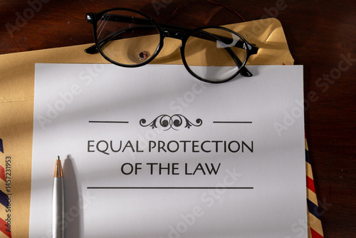 Obraz na plátně Equal Protection Clause Paper with Gavel and Writing Instrument