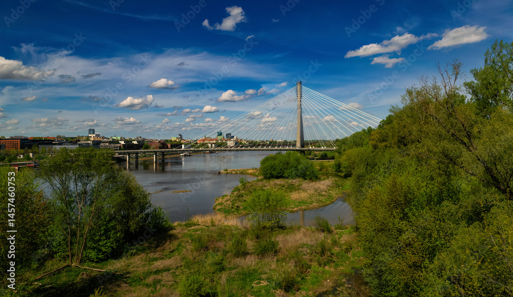 Fototapeta premium Beautiful bridge over the Vistula river in Warsaw