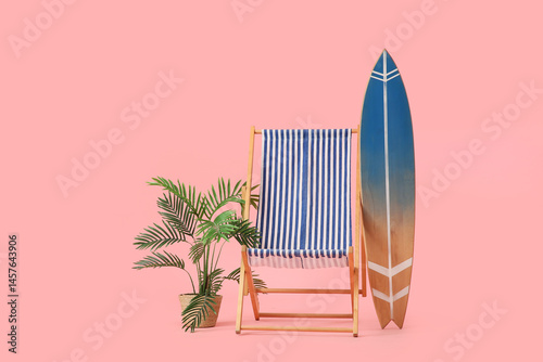 Striped deck chair with sur...