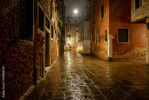 Obraz na płótnie rainy night in Venice w salonie
