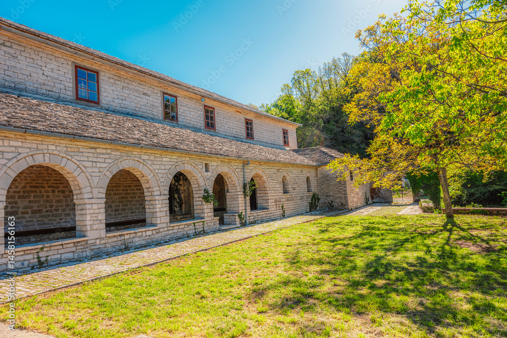 Fototapeta premium Traditionally houses in the mountains village of Monodendri, Zagori, Greece, near vikos george
