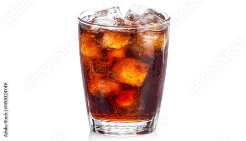 Obraz na płótnie Sweet carbonated water with ice cubes in glass isolated on white w salonie
