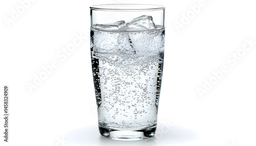 Obraz na płótnie Sweet carbonated water with ice cubes in glass isolated on white w salonie