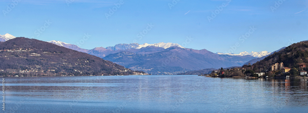 Naklejka premium Scenic view overlooking Lake Maggiore in northern Italy. 