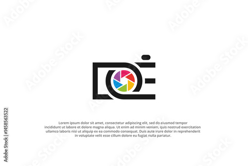 letter d and e photography studio camera lens logo