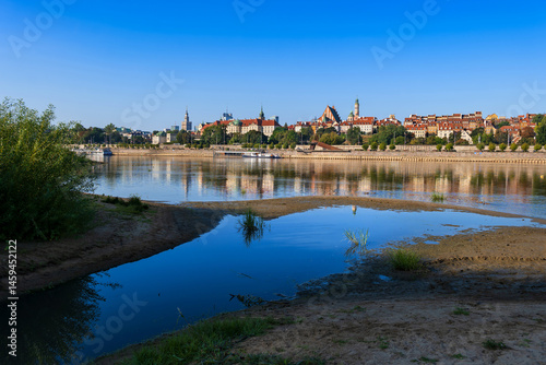 Obraz na płótnie City Of Warsaw From Vistula River In Poland