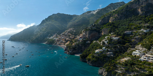 Obraz na płótnie Panoramic aerial view of the Amalfi Coast, in the province of Salerno, Campania, Italy. In the center of the panorama there is the town of Positano, one of the most touristic and beutiful destinations w salonie