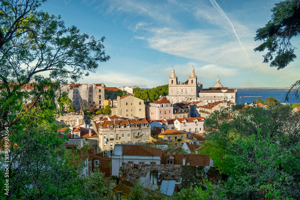 Fototapeta premium Scenic View of Lisbon’s Historic Cityscape
