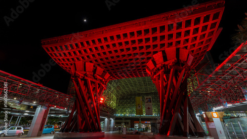 金沢駅　鼓門　ライトアップ　絶景