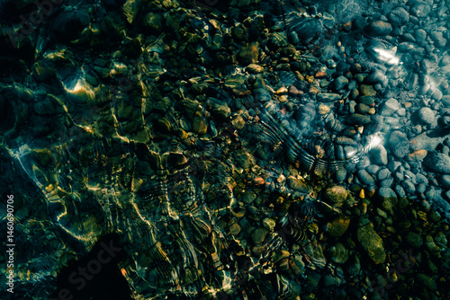 Obraz na płótnie river shoal texture, top view w salonie