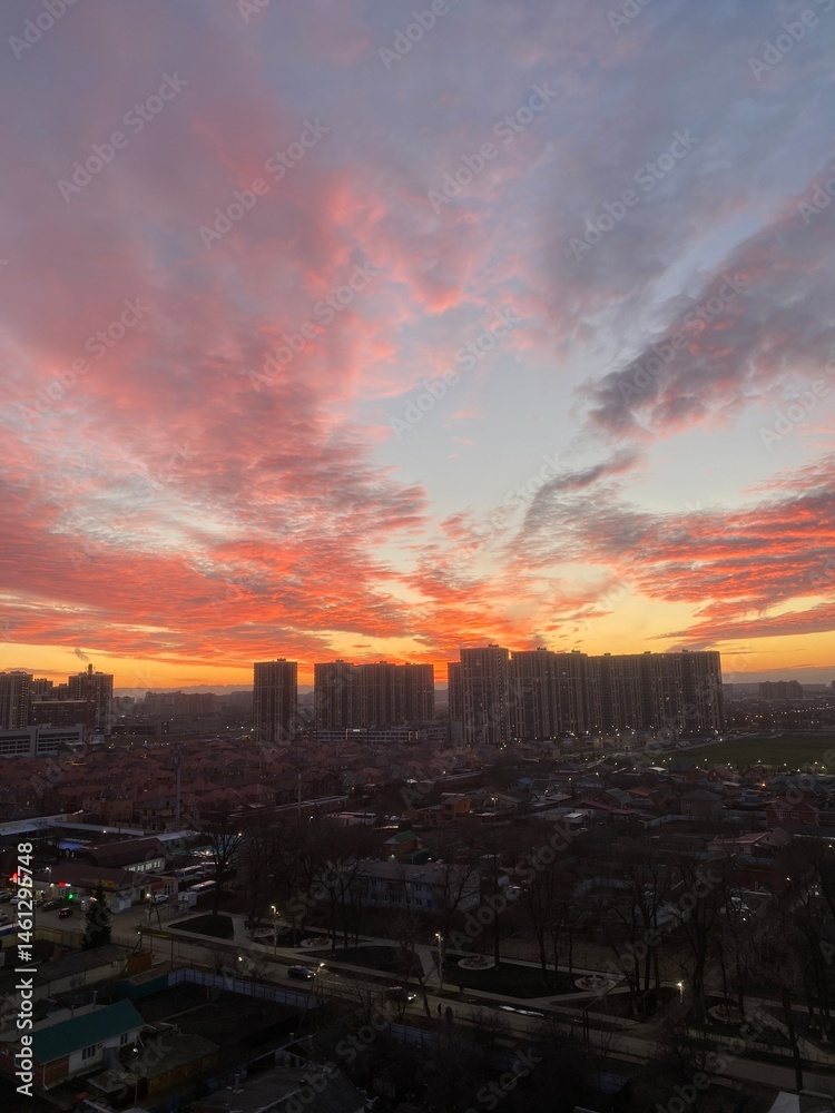 Obraz premium sunset over the city