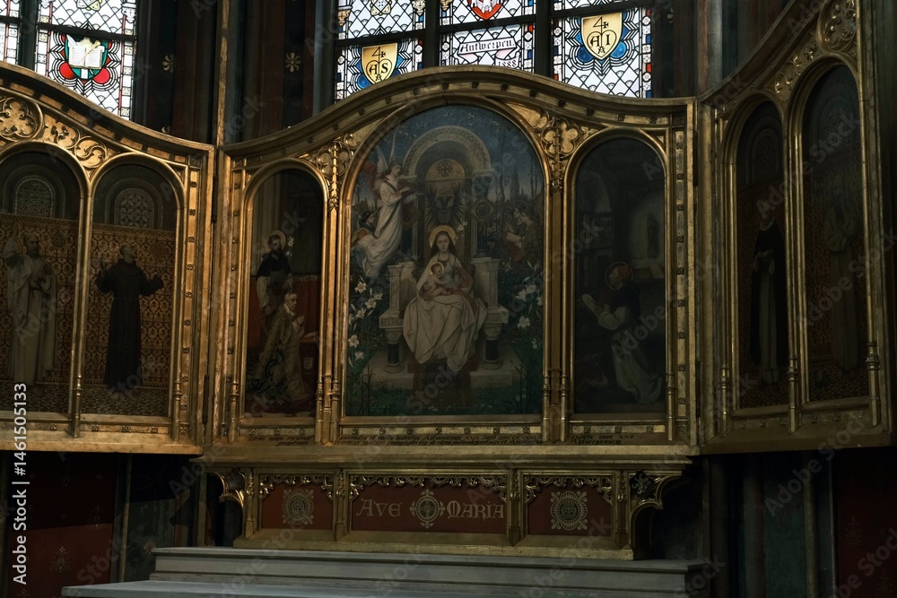 Fototapeta premium アントワープ:聖母大聖堂のステンドグラス、Cathedral of Our Lady in Antwerp