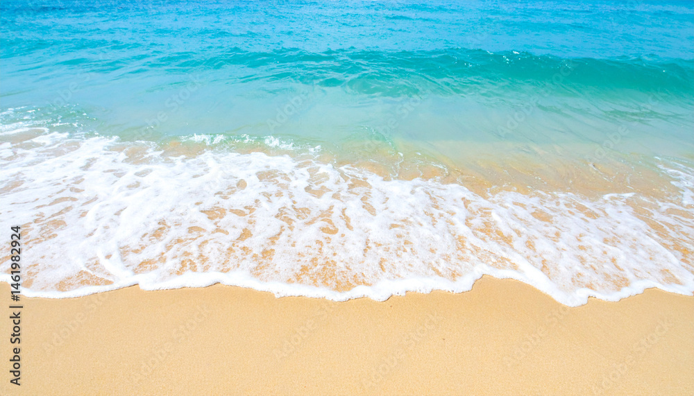 Obraz premium Beautiful sandy beach and soft blue ocean wave. Sea background