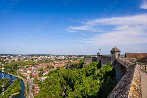 Photos Vue sur le Doubs et Besançon depuis la Citadelle, fortifications au dessus de Be