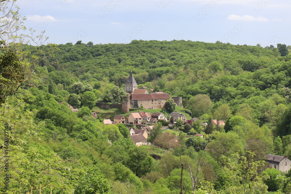 Vue d'ensemble du village, ville de Gargilesse-Dampierre, département de l'Indre, France