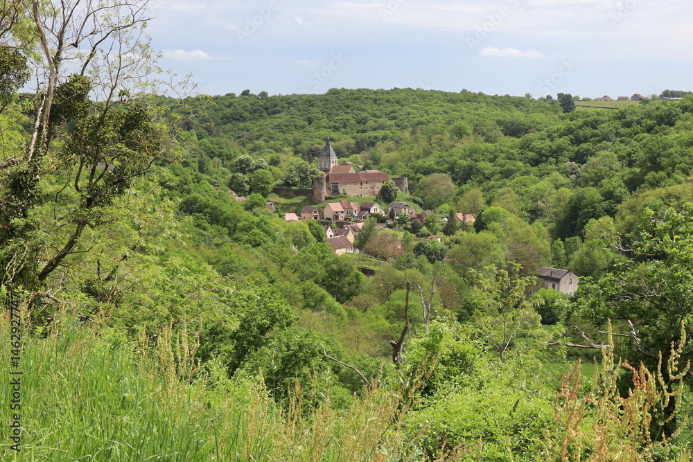 Vue d'ensemble du village, ville de Gargilesse-Dampierre, département de l'Indre, France