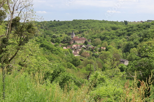 Obraz na płótnie Vue d'ensemble du village, ville de Gargilesse-Dampierre, département de l'Indre, France w salonie