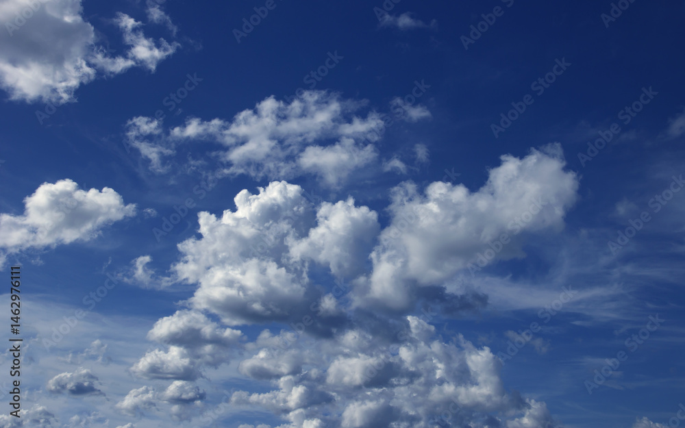 Obraz premium Summer blue sky cloud gradient light