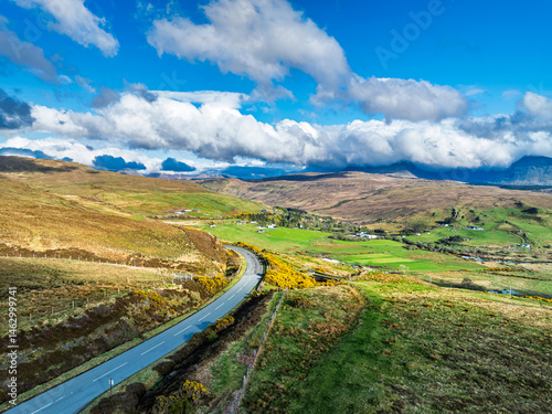 Obraz na płótnie Farms and Moors over Loch Harport from a drone, Drynoch, Isle of Skye, Highlands, Scotland w salonie