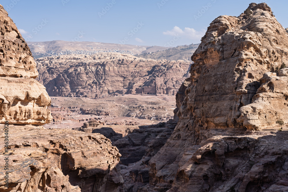 Obraz premium View down the trail to Ad Deir or the Monastery to the rest of the Petra site and Royal Tombs