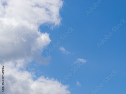 5月　昼の青空と雲29