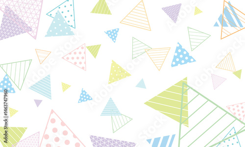 色んな模様が入った三角がバラバラに並ぶ幾何学模様