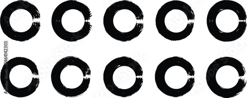 Grunge round shapes. Set of grunge circle brush vector illustration. Brush painted circle. Set different circle brush strokes. Black grunge paintbrush strokes. Grunge ink circle