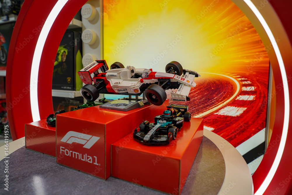 Naklejka premium Budapest, Hungary , 04 04 2025 : Lego store and collections on display