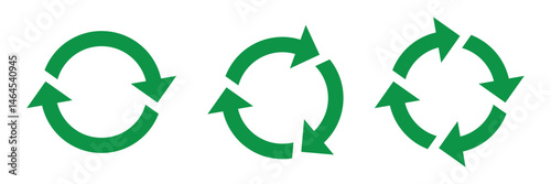 Green round recycle icons set, Simple illustration of green round circle arrow vector icon. Green round arrow icon, green recycle or circular arrow vector.
