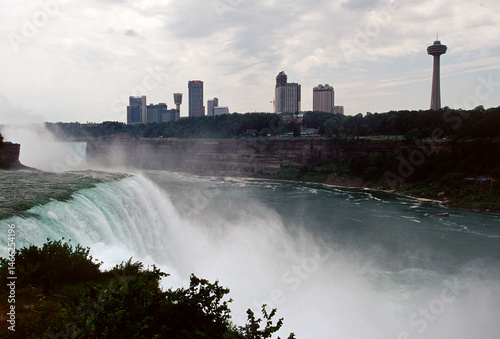 niagara falls from the niagara falls