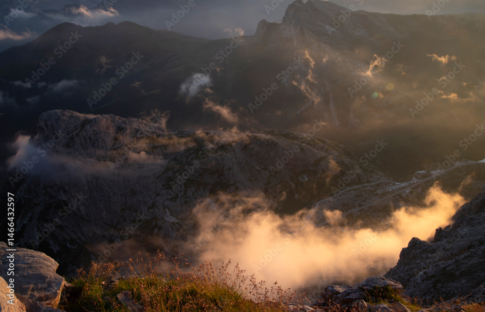 Dolomite stuning sunset from the Lagazuoi refuge