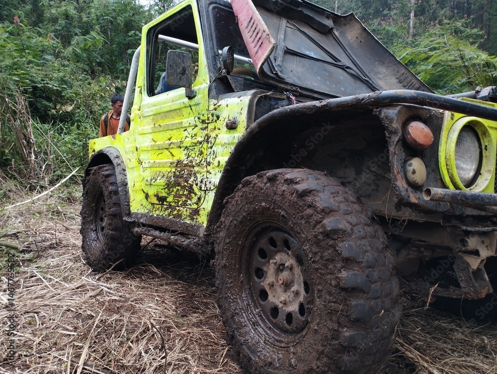 Fototapeta premium off road car