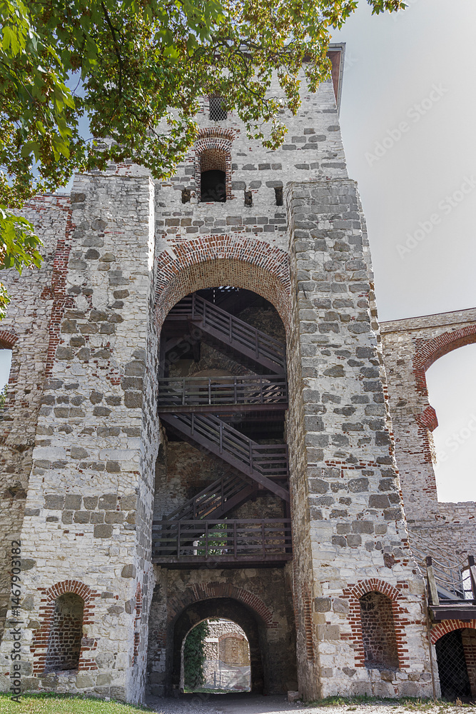 Naklejka premium Tower of the old Tenczyn castle in Rudno, Poland