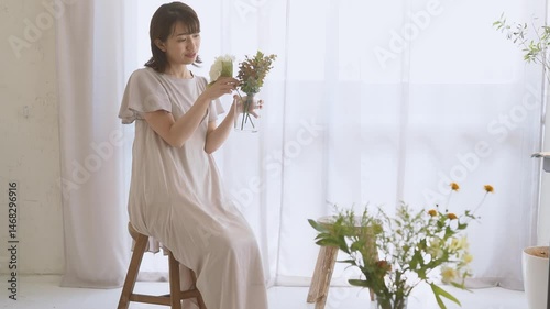 女性　ライフスタイル　フラワー