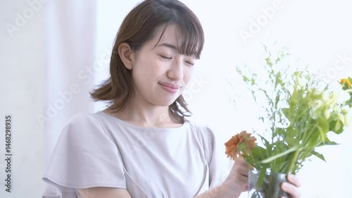 女性　ライフスタイル　フラワー