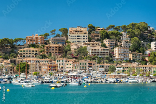 Obraz na płótnie Beautiful Port de Soller resort town in Mallorca, Balearic Islands, Spain w salonie