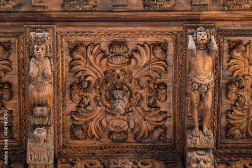 Obraz na płótnie Beautiful wooden carving on the historic building of town hall in Palma de Mallorca, Spain w salonie