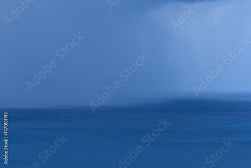 Chuva no meio do oceano