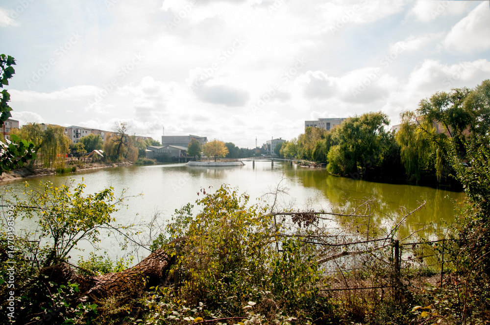 Fototapeta premium river in the city