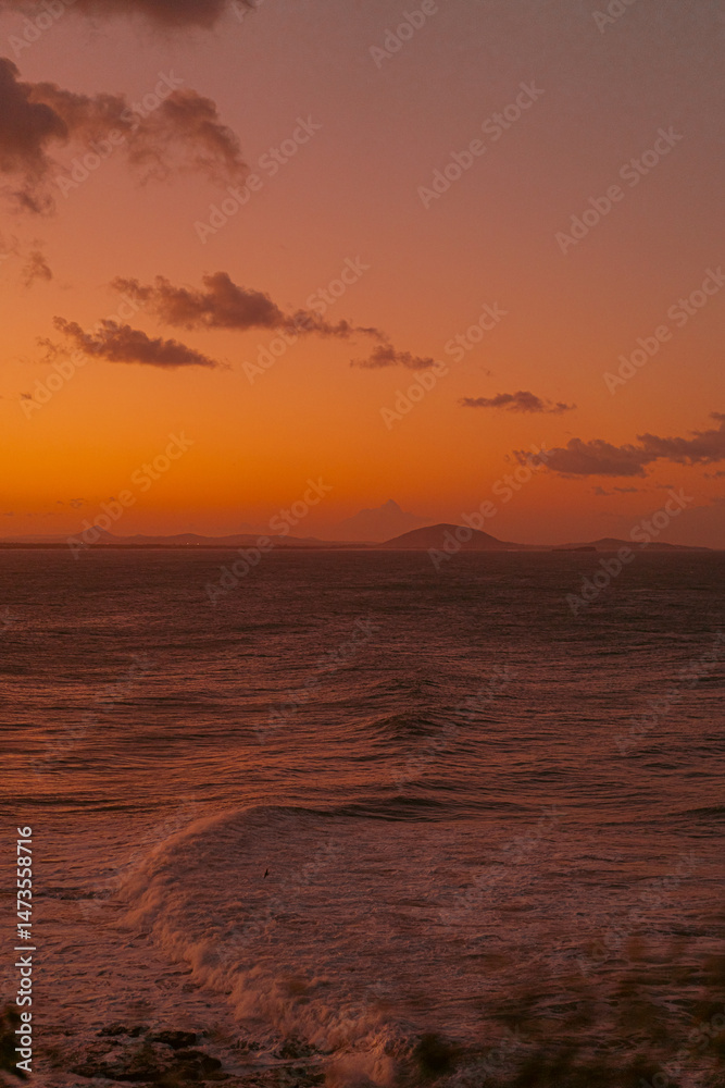 Fototapeta premium Sunset from a cliff on the ocean