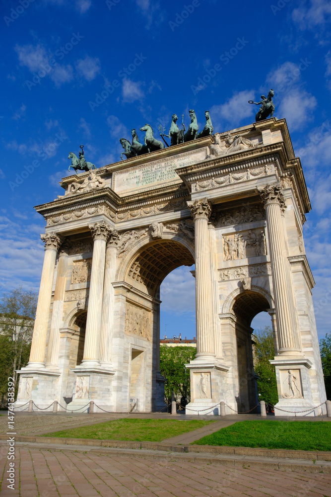 Obraz premium Arco della Pace in Milan, Italy