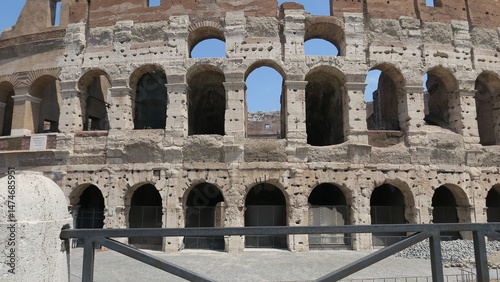 Historic Roman Colosseum ex...