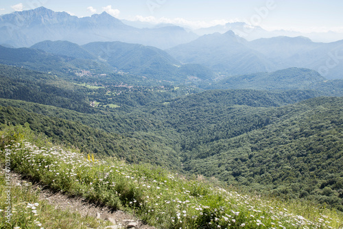 Panoramic view.
Panoramic view of Lombardy Prealps, seen from path to “Palanzone” mountain”.
