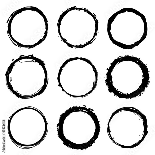 Grunge circles round frames, grunge textured hand drawn elements set