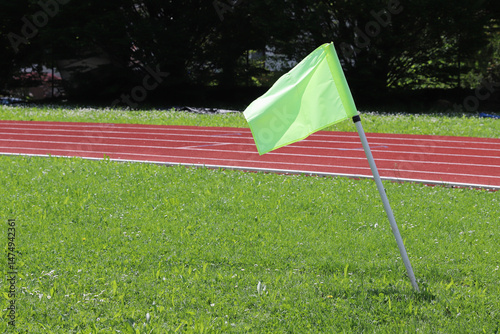 atletica pista bandiera