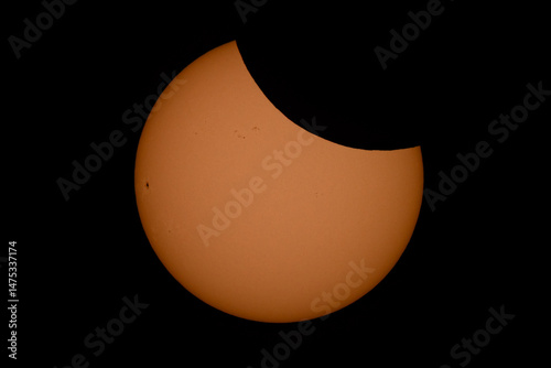 Eclipse parcial de sol 2025