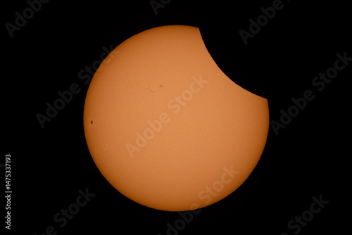 Eclipse parcial de sol 2025