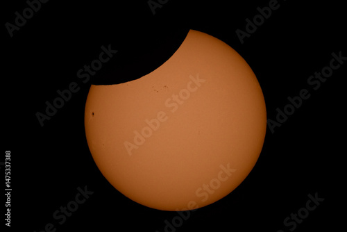 Eclipse parcial de sol 2025