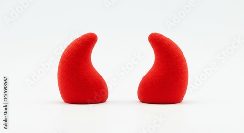 Obraz na płótnie Minimalist abstract red objects sculpture on white background w salonie
